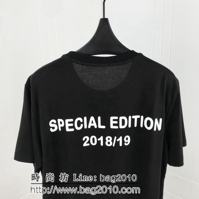 FENDI芬迪 19ss新款 情人節限定款 愛心珠片logo 純棉黑色短袖 高版本情侶款 ydi2534